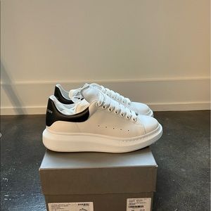 Alexander McQueen Oversized Sneaker